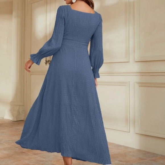 NWOT Women's Flounce Sleeve Dress - Picture 2 of 5